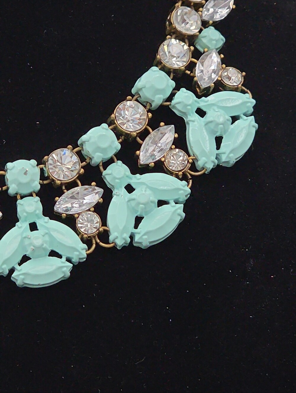 Sarah Templeman Camille Rhinestone Turquoise Enamel Bumblebee Statement Necklace - Picture 6 of 12